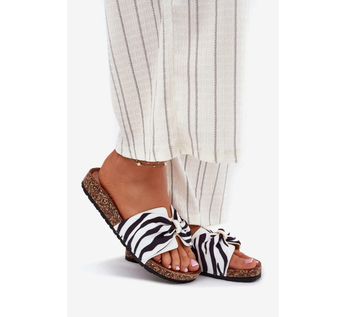 Dámské pantofle na korkové platformě Zebra model 21696548 - Boto Dámské pantofle na korkové platformě Zebra model 21696548 - Boto