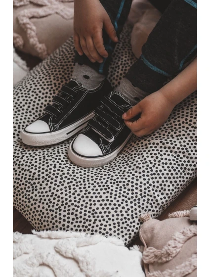 Dziecięce Trampki Na Rzepy Czarne Bernie Dziecięce Trampki Na Rzepy Czarne Bernie