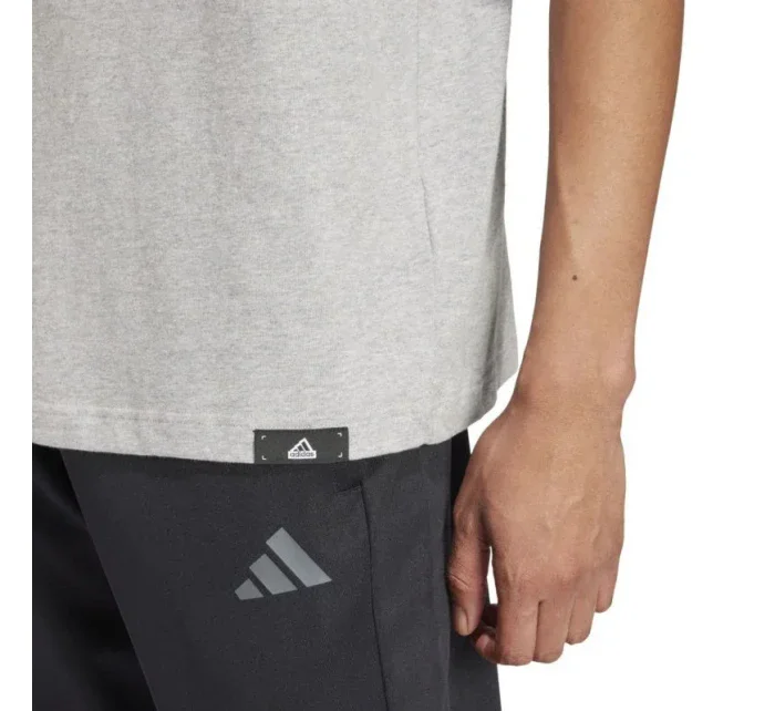 Modern Essentials Graphic M Tričko model 20571974 pánské - ADIDAS