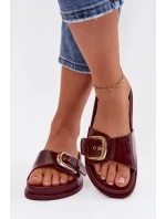 Dámské pantofle s zlatou sponou bordové model 21954716 - Boto