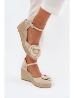 Model topánok na klinoch 214384 Krok v štýle Model topánok na klinoch 214384 Krok v štýle