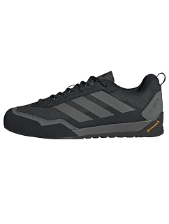 Boty Terrex Solo model 22060014 - ADIDAS