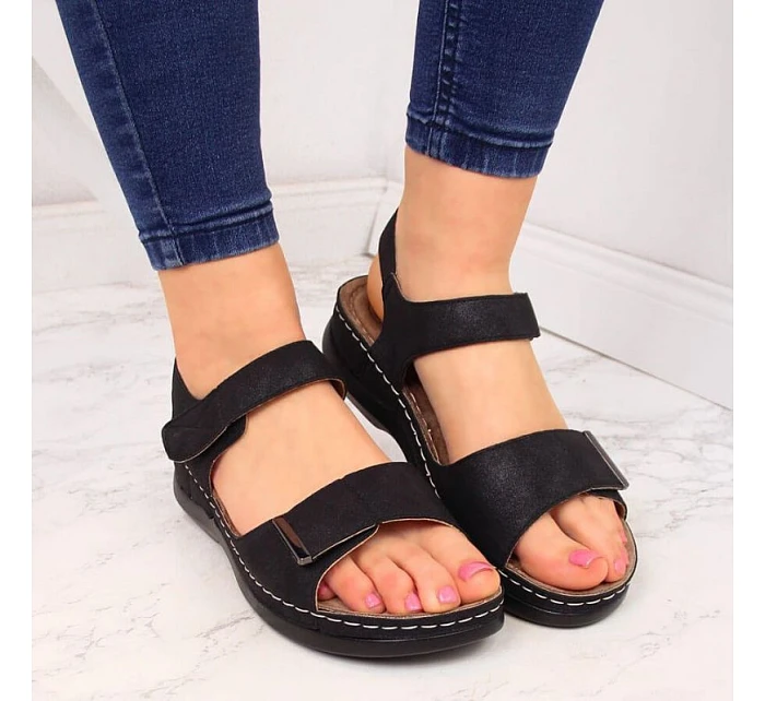 Sandály na podpatku W model 22112771 černé eVento - Inny