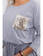 Šaty s flitrovým vreckom šedé Šaty s flitrovým vreckom šedé