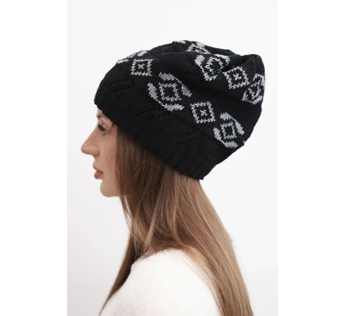 Dámska zimná vlnená čiapka s geometrickým vzorom K434 black + grey