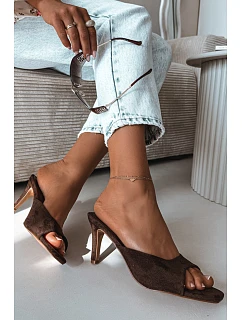 Žabky na podpätku model 226523 Krok vo veľkom štýle