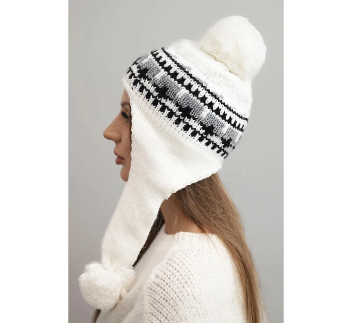 Dámska zimná vlnená čiapka s uškami a bambuľkami K436 biela