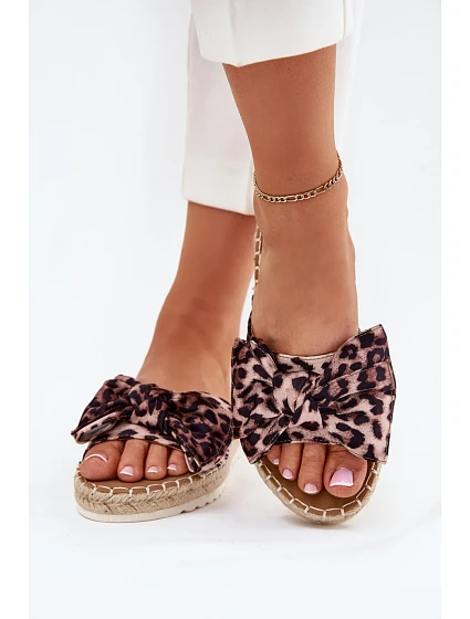 Šľapky na platforme, model 214128 Step in style