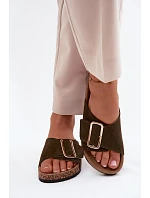 Kožené semišové dámské pantofle s přezkou tmavě zelené model 22120808 - Boto