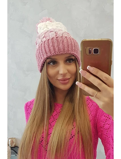 Dámská čepice s bambulí Abigail powder model 18751683 - K-Fashion