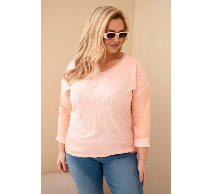 Dámská blůza Plus Size s potiskem a perlami meruňková