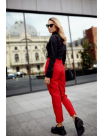 Elegantné červené nohavice so záševkami