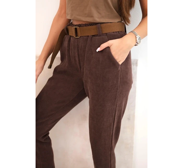 Dámské kalhoty s páskem pruhované hnědé