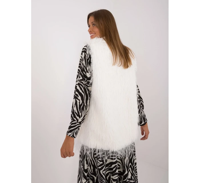 Kamizelka AT KZ ecru model 20479710 - FPrice Kamizelka AT KZ ecru model 20479710 - FPrice