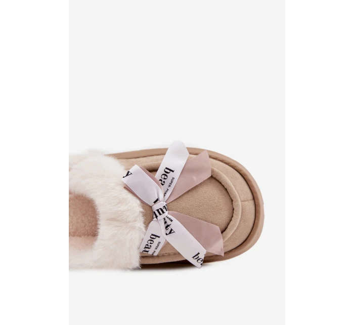 Dámske papuče s kožušinou a mašľou Fenella - béžové Dámske papuče s kožušinou a mašľou Fenella - béžové