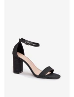 Sandále na podpätku model 215642 Krok vo veľkom štýle Sandále na podpätku model 215642 Krok vo veľkom štýle