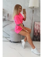 Šaty s ozdobným pásikom ružové neónové Šaty s ozdobným pásikom ružové neónové