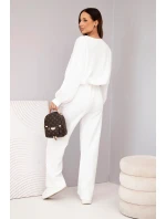 Dámský komplet máslo svetr s broží a kalhoty s model 21921266 nohavicí ecru - K-Fashion