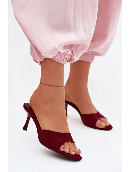 Sandály z imitace semiše na podpatku bordové model 22103082 - Boto