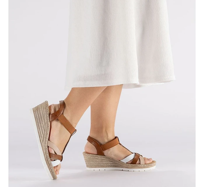 Hnedé dámske sandále na platforme Rieker 61995-81 Hnedé dámske sandále na platforme Rieker 61995-81