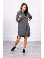 Šaty s kapucňou a dlhším chrbtom v grafitovej farbe