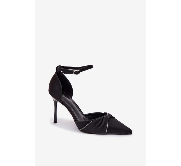 Podpatky s krystaly Černá model 21788368 - Boto