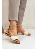 Kožené sandály na podpatku béžové model 21682642 - Laura Messi