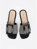 Praktické čierno-biele dámske ponožky s plochým podpätkom