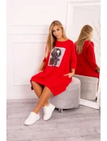 Šaty s potlačou a rozšírenou spodnou časťou červené