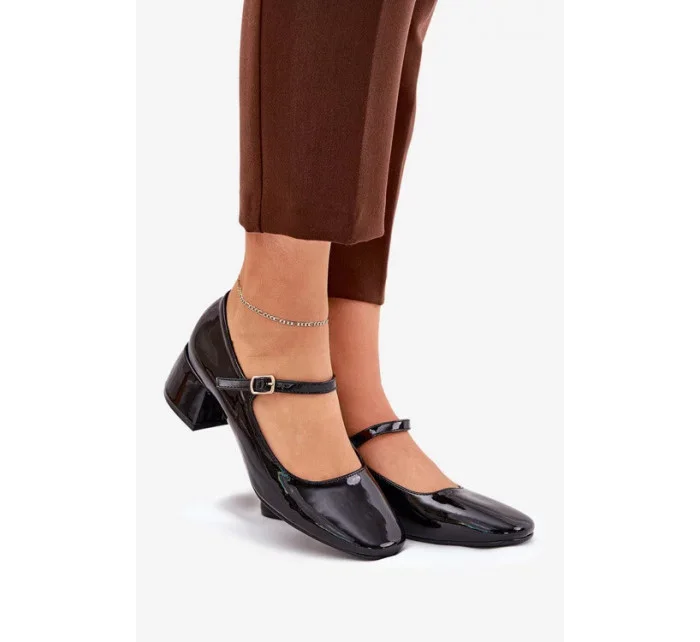 Dámské lodičky na podpatku Černá  Paris model 21156722 - Inello