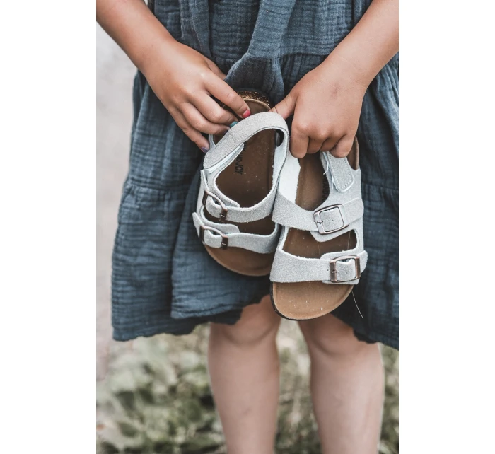 Sandałki Dziecięce Na Korkowej Platformie Zapinane Na Rzep Szare Rorria