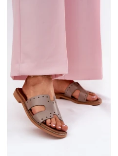 model 21694260 Dámské sandály s ozdobnými výřezy tmavě béžové - Zazoo