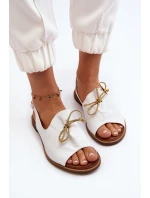 Kožené ploché sandály model 21646113 bílé - Zazoo