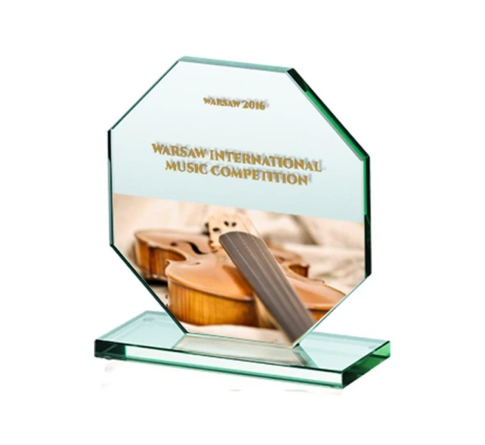 Sklenená trofej s farebnou potlačou LuxorJet, gravírovaná a naplnená atramentom