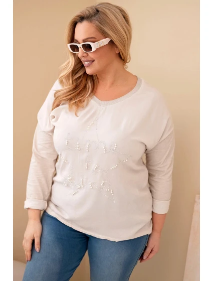 Dámska blúzka s potlačou a perlami v béžovej farbe