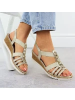 Dámské zlaté sandály na platformě s podrážkou model 21904834 - Remonte Dámské zlaté sandály na platformě s podrážkou model 21904834 - Remonte