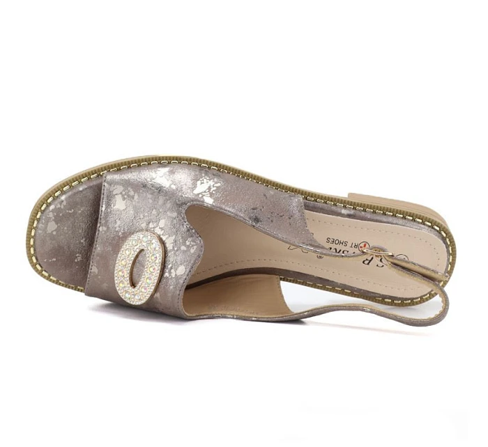 Dámske ploché sandále s cínovým zdobením S.Barski 61-6040