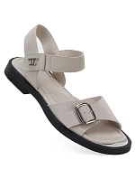 Dámské béžové kožené sandály model 22117680 - VINCEZA