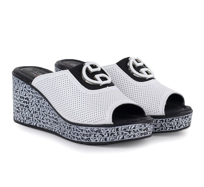 Dámske kožené žabky na platforme biele S.Barski 7012