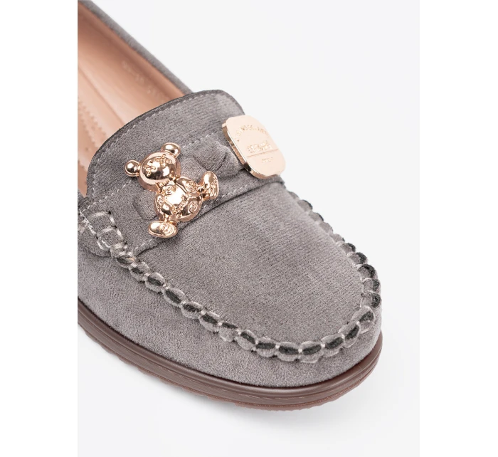 Moderní  polobotky šedo-stříbrné dámské na klínku