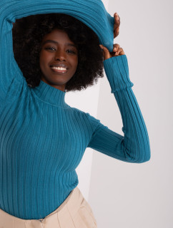 Klasický tmavomodrý sveter s dlhým rukávom