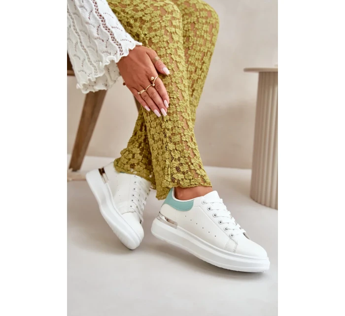 Nízke dámske tenisky z ekokože na platforme bielo-zelené Nevelena Nízke dámske tenisky z ekokože na platforme bielo-zelené Nevelena