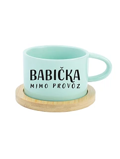 BABIČKA MIMO PREVÁDZKY – šálka s motívom makronky, 200 ml