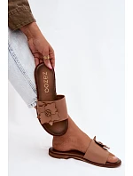 Kožené dámské pantofle s ozdobou model 22185423 Cappuccino - Zazoo