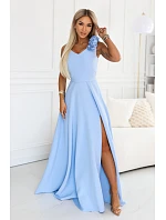 model 22141503 Elegantní večerní maxi šaty s rozparkem a růžemi modré - numoco