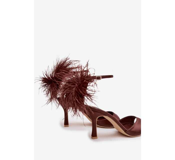 Sandály na podpatku s čokoládové model 21757834 - Boto Sandály na podpatku s čokoládové model 21757834 - Boto