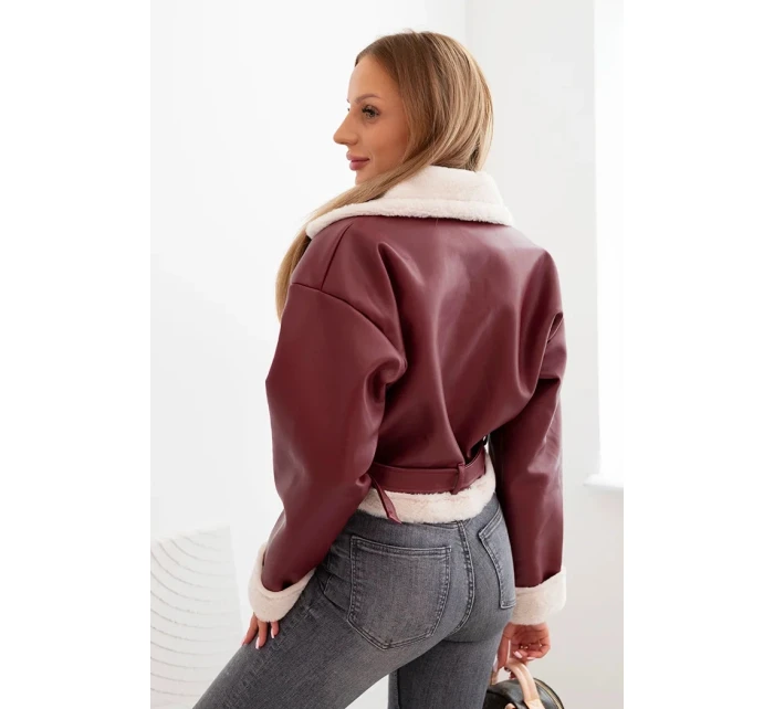 Dámsky pilot z ekokože s kožušinou a opaskom bordovej farby