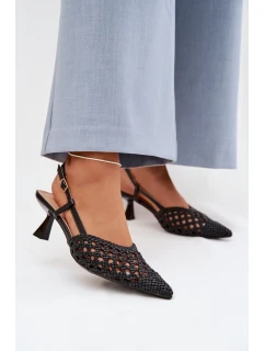 Sandále na podpätku model 225221 Vykročte štýlovo