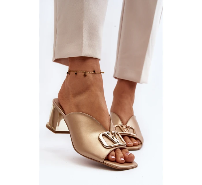 Eleganckie Klapki Damskie Na Obcasie Laura Messi 2771 Złote