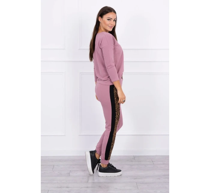 Sada s leopardím potlačou tmavo ružová